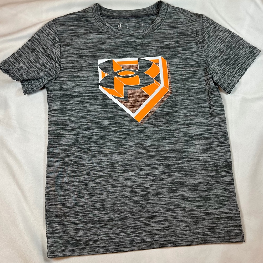 Under Armour Kids Performance T-Shirt in Dark Heather Gray with Orange Logo